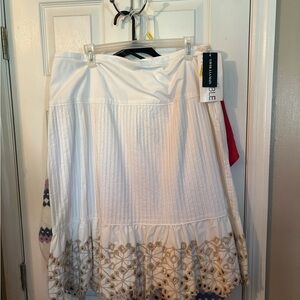 White Skirt with‎ Embroidered Hem